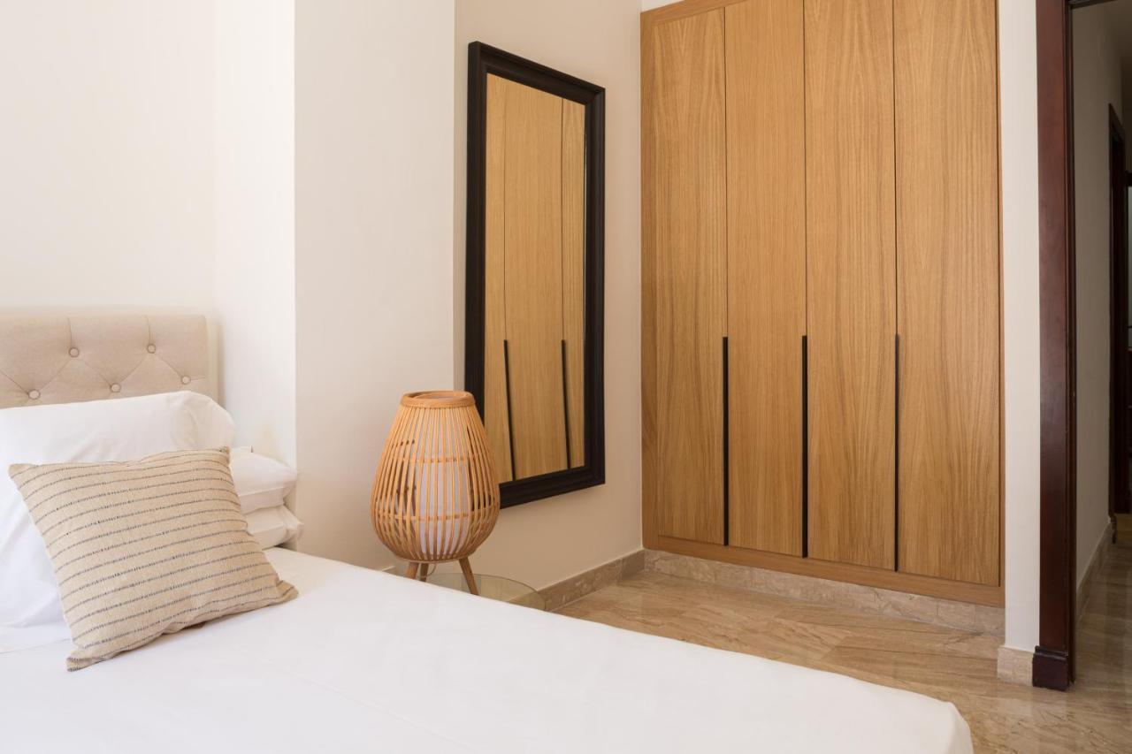 Puerta Catedral Apartments Σεβίλλη Εξωτερικό φωτογραφία